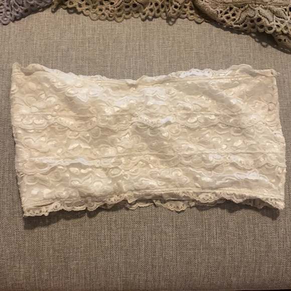 3 lacy medium bralettes - Picture 3 of 7